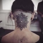 фото тату мандала на шее 04.02.2020 №091 -mandala tattoo- tattoo-photo.ru