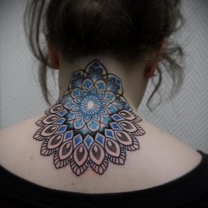 фото тату мандала на шее 04.02.2020 №103 -mandala tattoo- tattoo-photo.ru