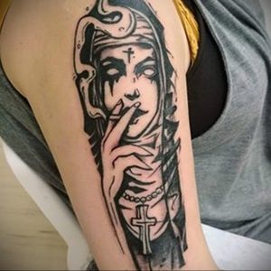 Тату Монашка с крестом 16.02.2020 №1016 -tattoo nun with a cross- tattoo-photo.ru