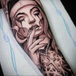 Тату Монашка курит 16.02.2020 №1018 -tattoo nun smoking- tattoo-photo.ru