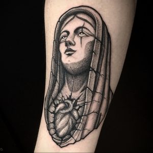 Тату Монашка пример рисунка 16.02.2020 №1022 -tattoo nun- tattoo-photo.ru
