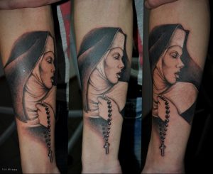 Тату Монашка пример рисунка 16.02.2020 №1027 -tattoo nun- tattoo-photo.ru
