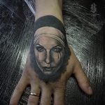 Тату Монашка пример рисунка 16.02.2020 №1047 -tattoo nun- tattoo-photo.ru