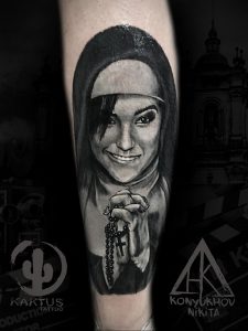 Тату Монашка пример рисунка 16.02.2020 №1053 -tattoo nun- tattoo-photo.ru