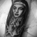 Тату Монашка пример рисунка 16.02.2020 №1089 -tattoo nun- tattoo-photo.ru