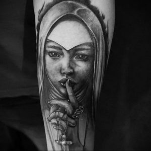 Тату Монашка пример рисунка 16.02.2020 №1103 -tattoo nun- tattoo-photo.ru