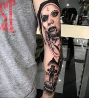 Тату Монашка с крестом 16.02.2020 №1009 -tattoo nun with a cross- tattoo-photo.ru