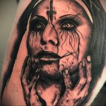 Тату Монашка с крестом 16.02.2020 №1012 -tattoo nun with a cross- tattoo-photo.ru