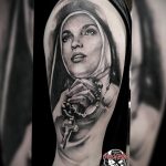 Тату Монашка с крестом 16.02.2020 №1013 -tattoo nun with a cross- tattoo-photo.ru