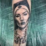 Тату Монашка с крестом 16.02.2020 №1021 -tattoo nun with a cross- tattoo-photo.ru