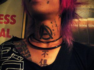 Фото знак анархии тату 24.03.2020 №028 -tattoo anarchy- tattoo-photo.ru