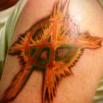 Фото знак анархии тату 24.03.2020 №033 -tattoo anarchy- tattoo-photo.ru