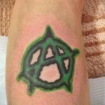 Фото знак анархии тату 24.03.2020 №034 -tattoo anarchy- tattoo-photo.ru