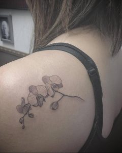 Фото тату на левой лопатке 09.03.2020 №012 -tattoo on the shoulder- tattoo-photo.ru