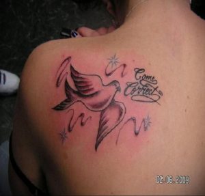 Фото тату на левой лопатке 09.03.2020 №022 -tattoo on the shoulder- tattoo-photo.ru