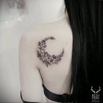 Фото тату на левой лопатке 09.03.2020 №035 -tattoo on the shoulder- tattoo-photo.ru