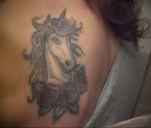 Фото тату на левой лопатке 09.03.2020 №046 -tattoo on the shoulder- tattoo-photo.ru