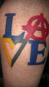 Фото знак анархии тату 24.03.2020 №002 -tattoo anarchy- tattoo-photo.ru