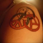 Фото знак анархии тату 24.03.2020 №048 -tattoo anarchy- tattoo-photo.ru