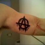 Фото тату анархия на руке 24.03.2020 №008 -tattoo anarchy- tatufoto.com