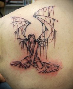 Фото тату ангел на лопатке 09.03.2020 №002 -tattoo on the shoulder- tattoo-photo.ru
