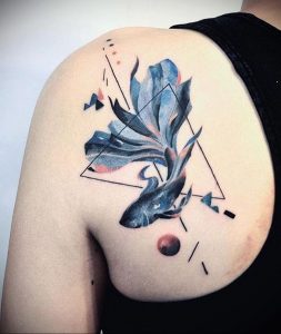 Фото тату на левой лопатке 09.03.2020 №030 -tattoo on the shoulder- tattoo-photo.ru