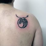 Фото тату на правой лопатке 09.03.2020 №025 -tattoo on the shoulder- tattoo-photo.ru