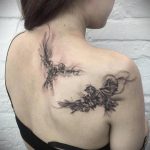 Фото тату на правой лопатке 09.03.2020 №043 -tattoo on the shoulder- tattoo-photo.ru