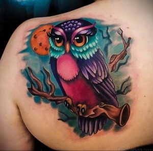 Фото тату с птицей на лопатке 09.03.2020 №020 -tattoo on the shoulder- tattoo-photo.ru