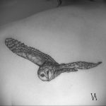Фото тату с птицей на лопатке 09.03.2020 №054 -tattoo on the shoulder- tattoo-photo.ru