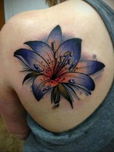 Фото тату с цветами на лопатке 09.03.2020 №003 -tattoo on the shoulder- tattoo-photo.ru