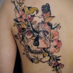 Фото тату с цветами на лопатке 09.03.2020 №043 -tattoo on the shoulder- tattoo-photo.ru