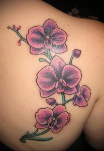 Фото тату с цветами на лопатке 09.03.2020 №047 -tattoo on the shoulder- tattoo-photo.ru
