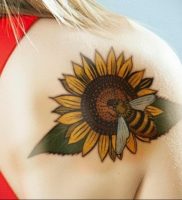 Фото татуировки на лопатке 09.03.2020 №011 -tattoo on the shoulder- tattoo-photo.ru