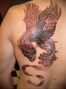 Фото татуировки на лопатке 09.03.2020 №040 -tattoo on the shoulder- tattoo-photo.ru