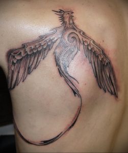 Фото татуировки на лопатке 09.03.2020 №048 -tattoo on the shoulder- tattoo-photo.ru