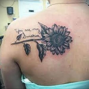 Фото черной тату на лопатке 09.03.2020 №039 -tattoo on the shoulder- tattoo-photo.ru