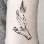 Фото рисунка тату рука ведьмы 28.01.2021 №0025 - witch hand tattoo - tattoo-photo.ru