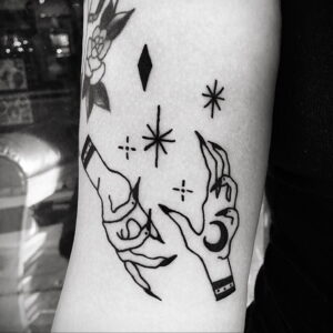 Фото рисунка тату рука ведьмы 28.01.2021 №0036 - witch hand tattoo - tattoo-photo.ru