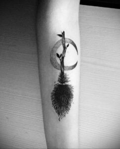 Фото тату метла ведьмы 28.01.2021 №0030 - tattoo witch broom - tattoo-photo.ru
