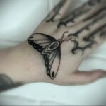 Первая татуировка — что нужно знать 07.03.2021 №053 - First tattoo - tattoo-photo.ru