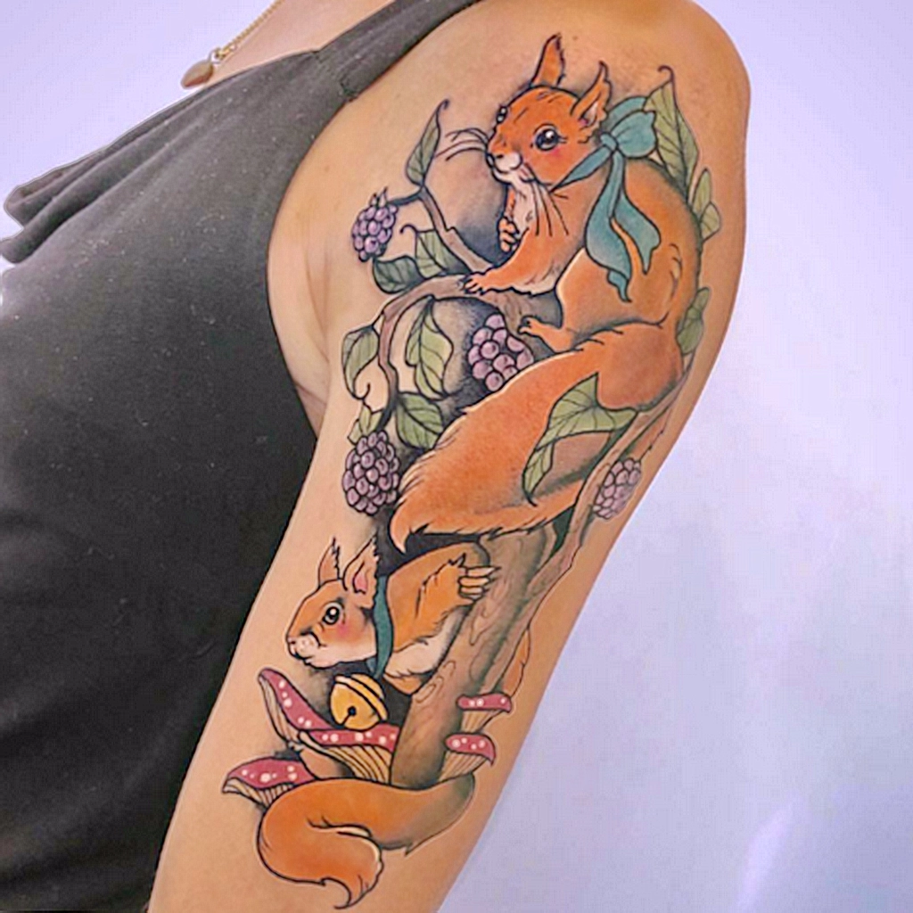 Фото пример рисунка тату белка 18,10,2021 - №0021 - squirrel tattoo - tattoo-photo.ru