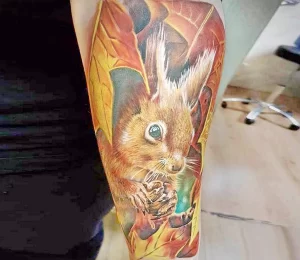 Фото пример рисунка тату белка 18,10,2021 - №0068 - squirrel tattoo - tattoo-photo.ru