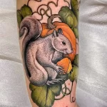 Фото пример рисунка тату белка 18,10,2021 - №0139 - squirrel tattoo - tattoo-photo.ru