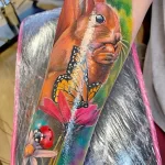 Фото пример рисунка тату белка 18,10,2021 - №0199 - squirrel tattoo - tattoo-photo.ru