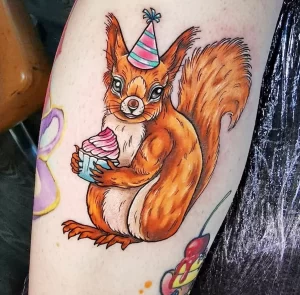 Фото пример рисунка тату белка 18,10,2021 - №0208 - squirrel tattoo - tattoo-photo.ru