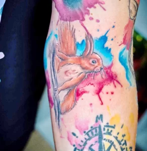 Фото пример рисунка тату белка 18,10,2021 - №0285 - squirrel tattoo - tattoo-photo.ru