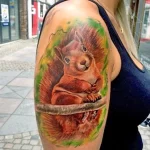 Фото пример рисунка тату белка 18,10,2021 - №0432 - squirrel tattoo - tattoo-photo.ru