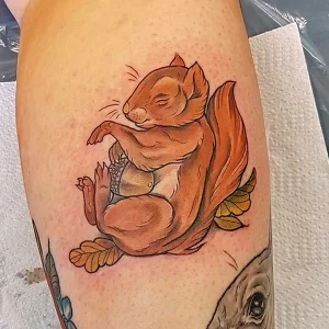 Фото пример рисунка тату белка 18,10,2021 - №0443 - squirrel tattoo - tattoo-photo.ru