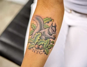 Фото пример рисунка тату белка 18,10,2021 - №0459 - squirrel tattoo - tattoo-photo.ru